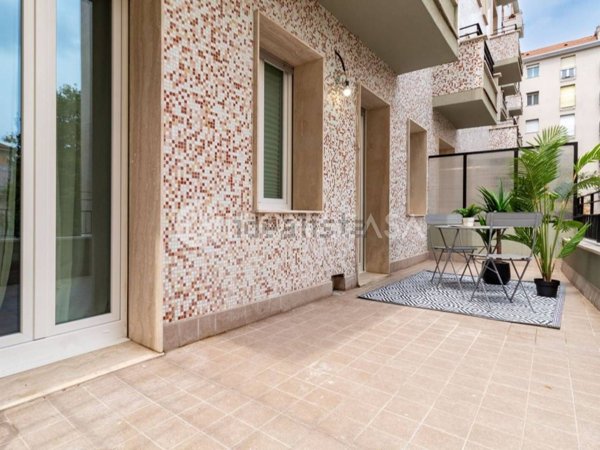 appartamento in vendita a Milano in zona Loreto