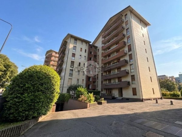 appartamento in vendita a Milano in zona Dergano