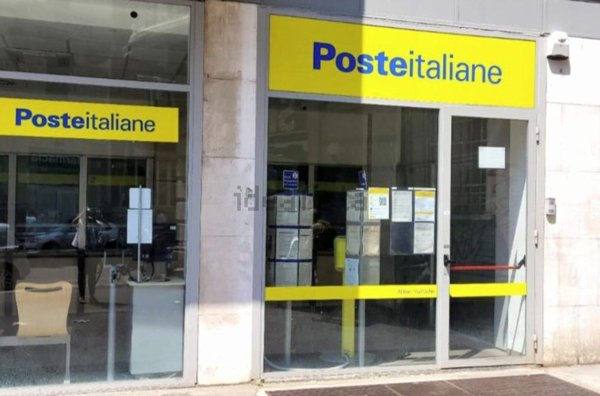locale commerciale in vendita a Milano in zona Loreto