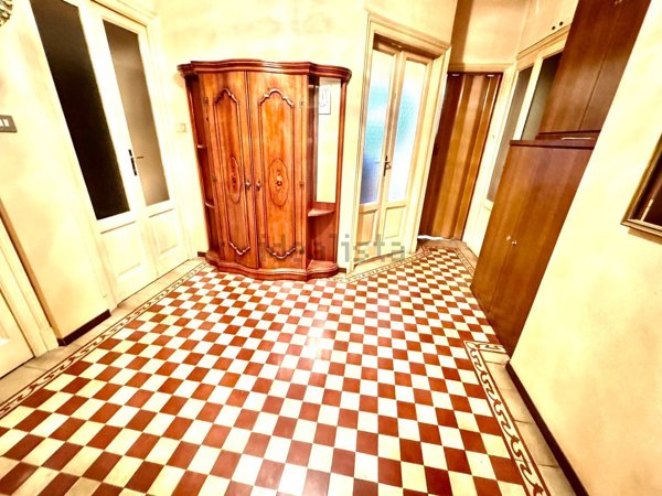 appartamento in vendita a Milano in zona Stadera