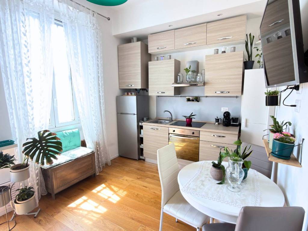 appartamento in vendita a Milano in zona Vigentino