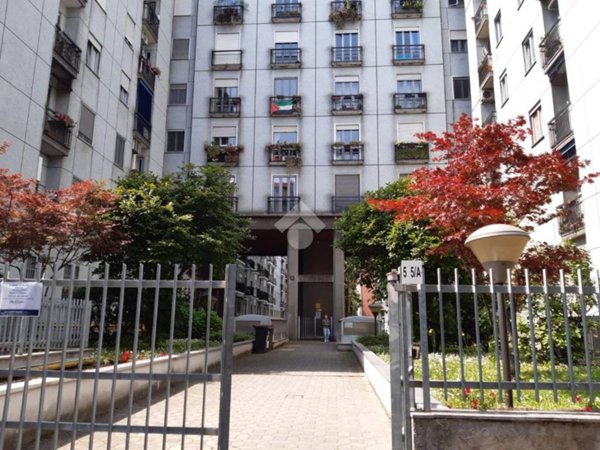 appartamento in vendita a Milano in zona Crescenzago
