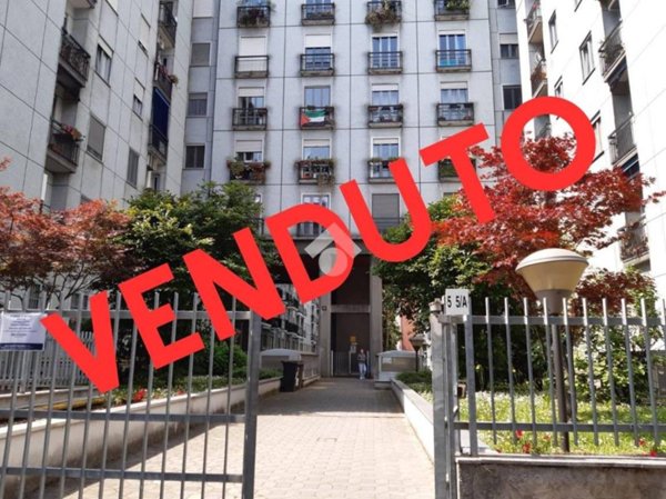 appartamento in vendita a Milano in zona Loreto