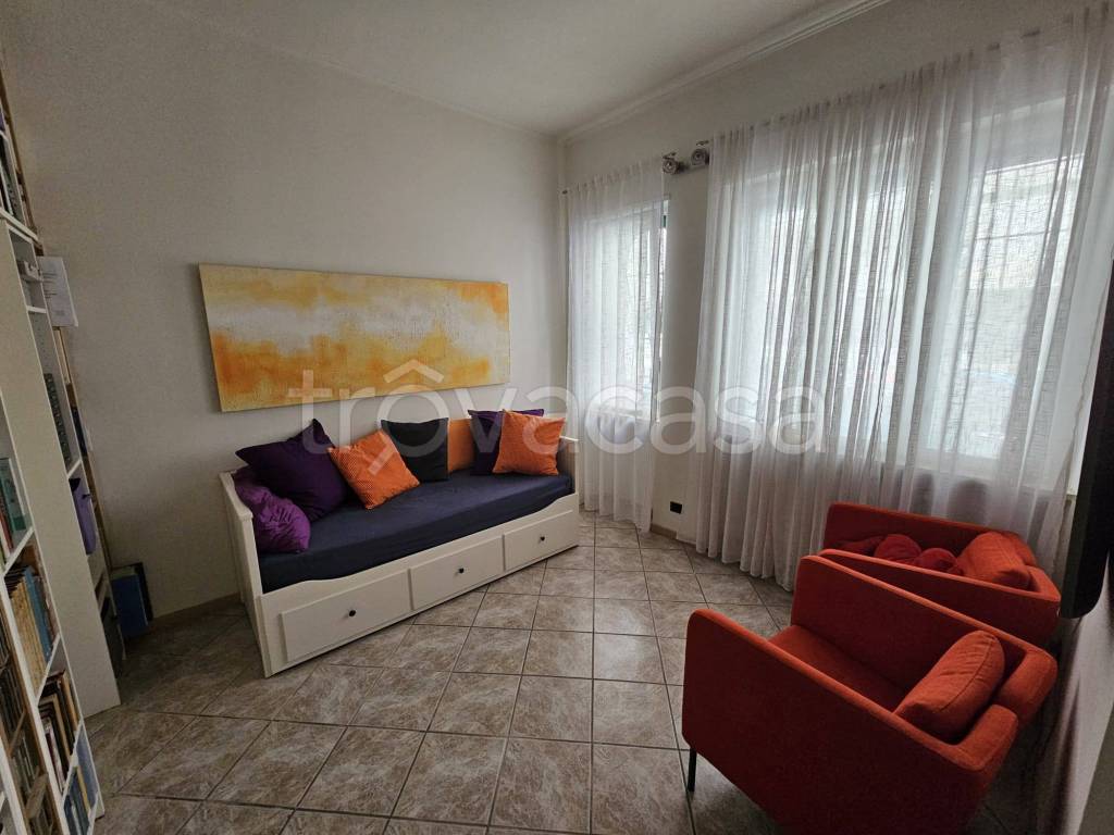 appartamento in vendita a Milano in zona Porta Nuova