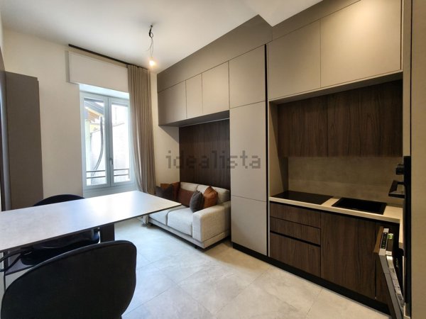 appartamento in vendita a Milano in zona Porta Genova
