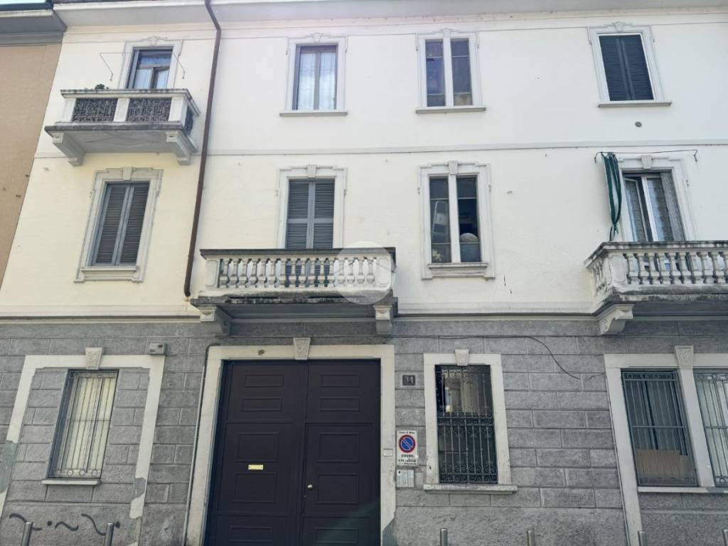 appartamento in vendita a Milano in zona Baggio