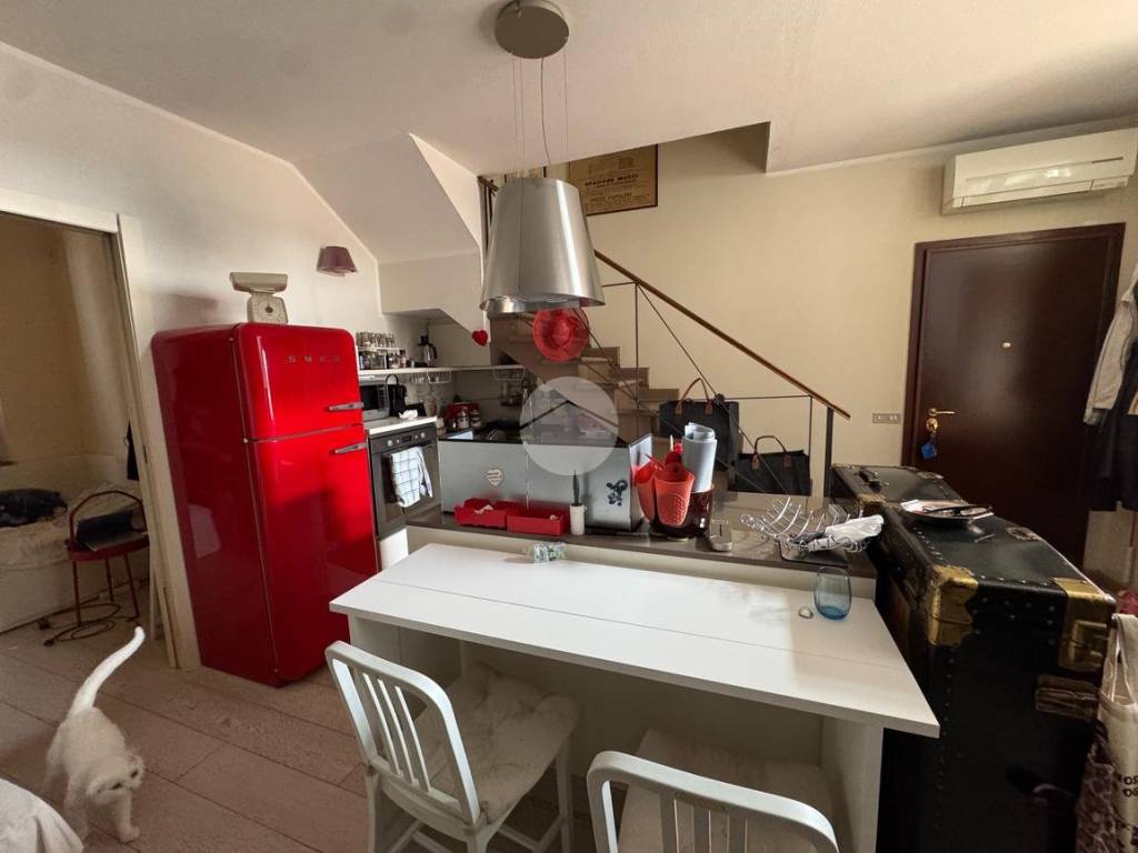 appartamento in vendita a Milano in zona Baggio