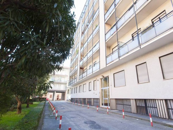appartamento in vendita a Milano in zona Quarto Oggiaro