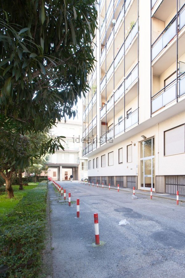 appartamento in vendita a Milano in zona Vialba