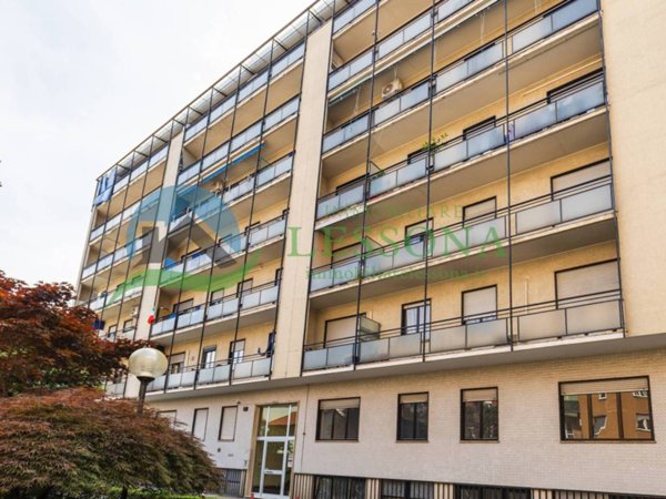 appartamento in vendita a Milano in zona Bovisa
