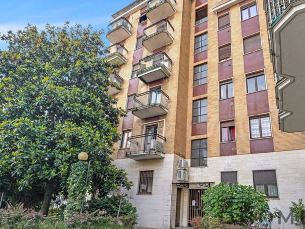 appartamento in vendita a Milano in zona Crescenzago