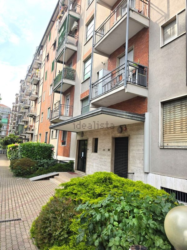 appartamento in vendita a Milano in zona Corvetto