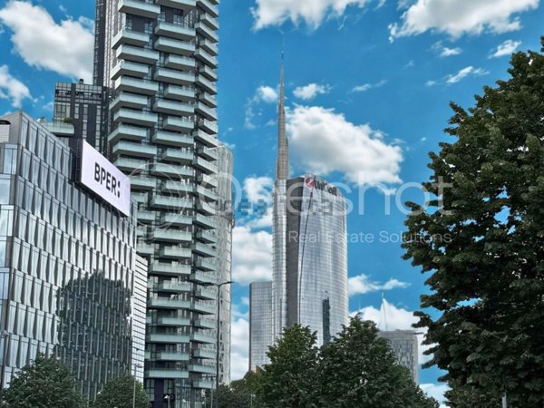 appartamento in vendita a Milano in zona Porta Nuova