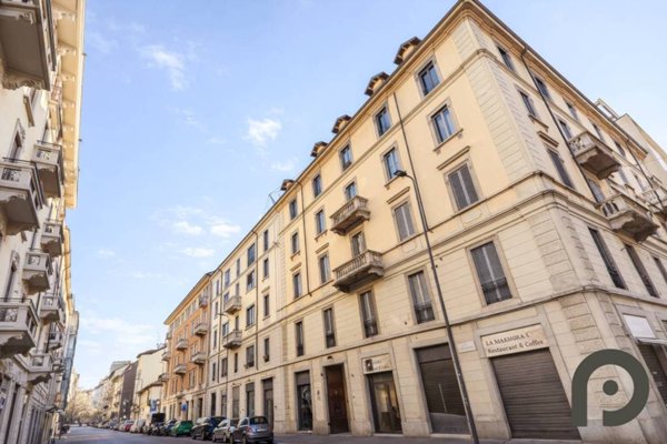 appartamento in vendita a Milano in zona Guastalla