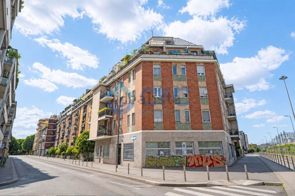 appartamento in vendita a Milano in zona Casoretto