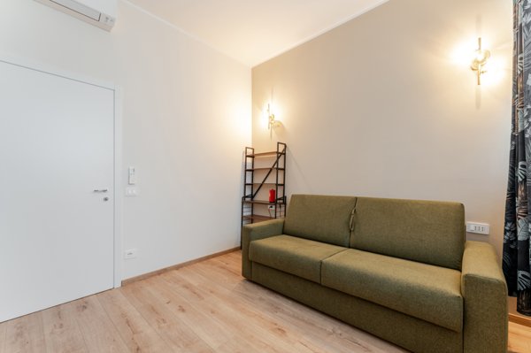 appartamento in vendita a Milano in zona Morivione