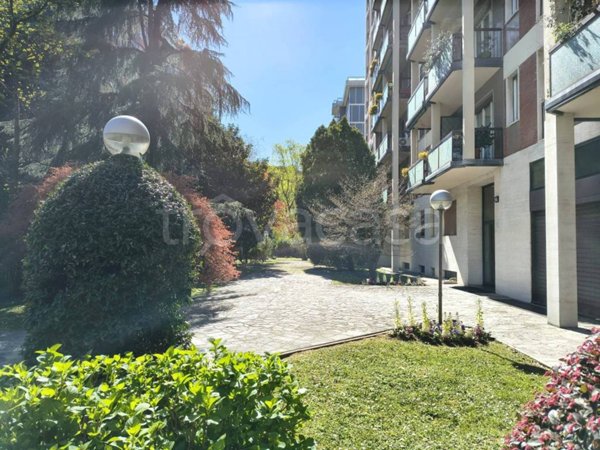 appartamento in vendita a Milano in zona San Siro