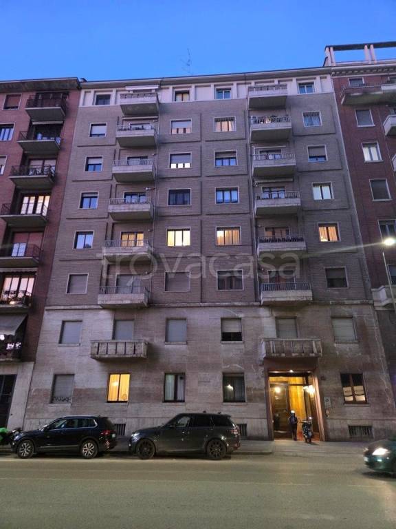 appartamento in vendita a Milano in zona Centro Direzionale
