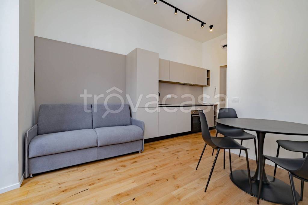 appartamento in vendita a Milano in zona Isola