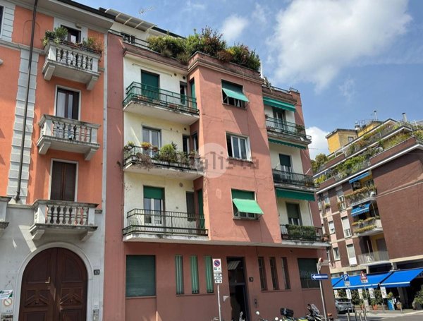 appartamento in vendita a Milano in zona Dergano