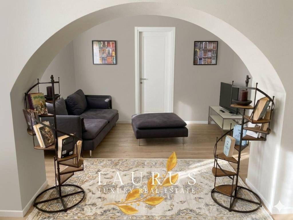 appartamento in vendita a Milano in zona Porta Garibaldi