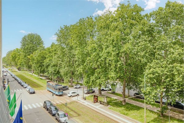 appartamento in vendita a Milano in zona Il Portello