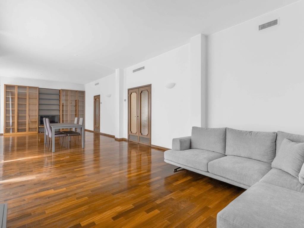 appartamento in vendita a Milano in zona San Siro