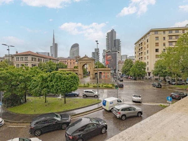 appartamento in vendita a Milano in zona Porta Garibaldi