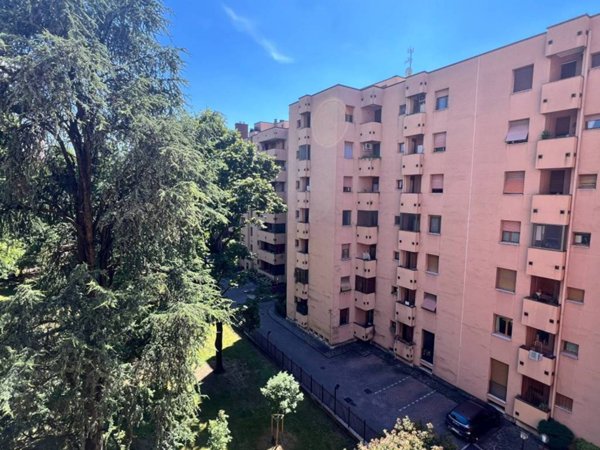 appartamento in vendita a Milano in zona Affori
