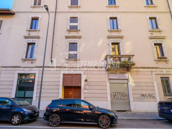 appartamento in vendita a Milano in zona Vigentino