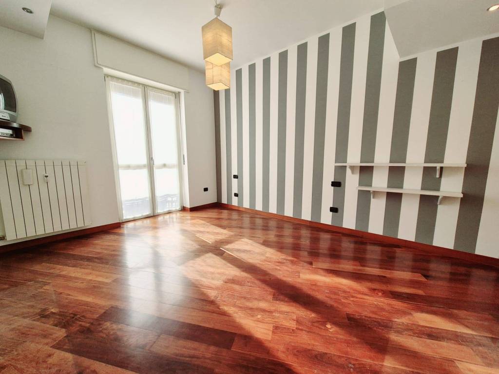 appartamento in vendita a Milano in zona Centro Direzionale