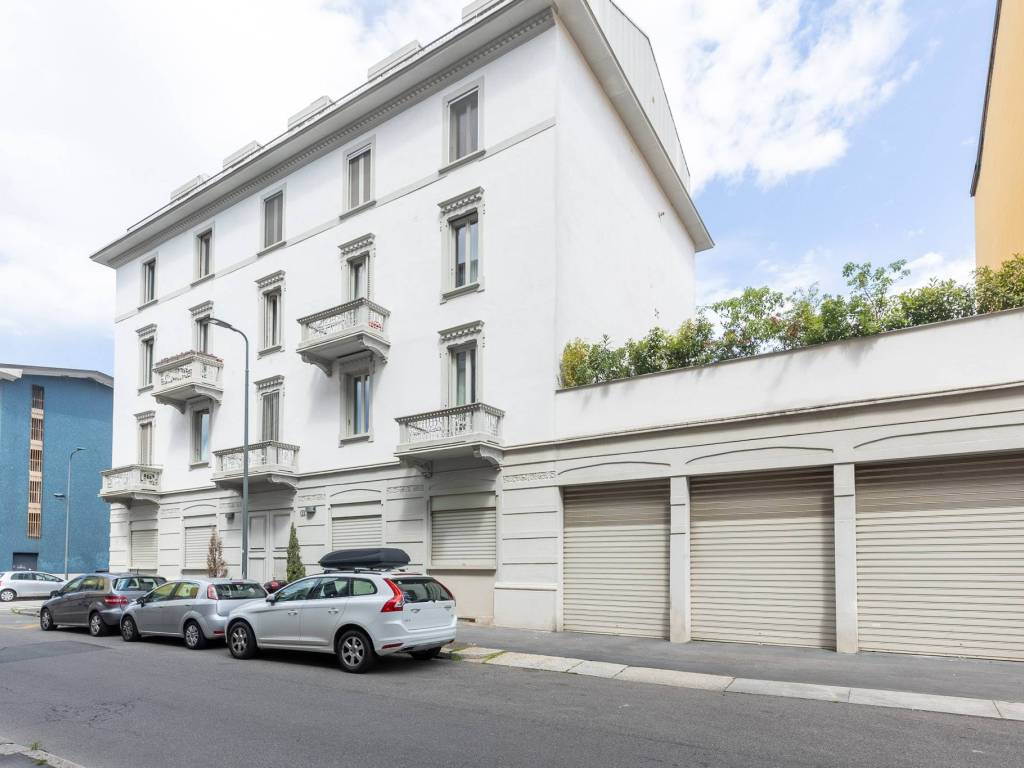 appartamento in vendita a Milano in zona Vigentino