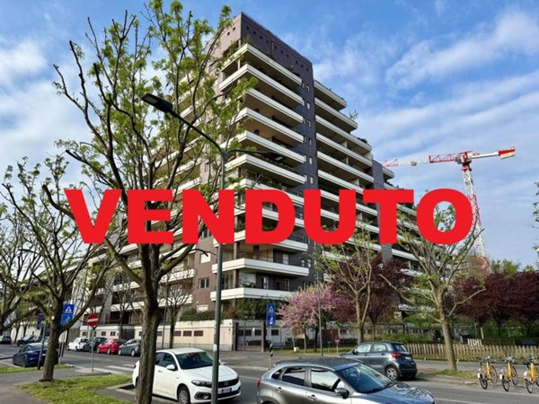 appartamento in vendita a Milano in zona Piazzale Lodi