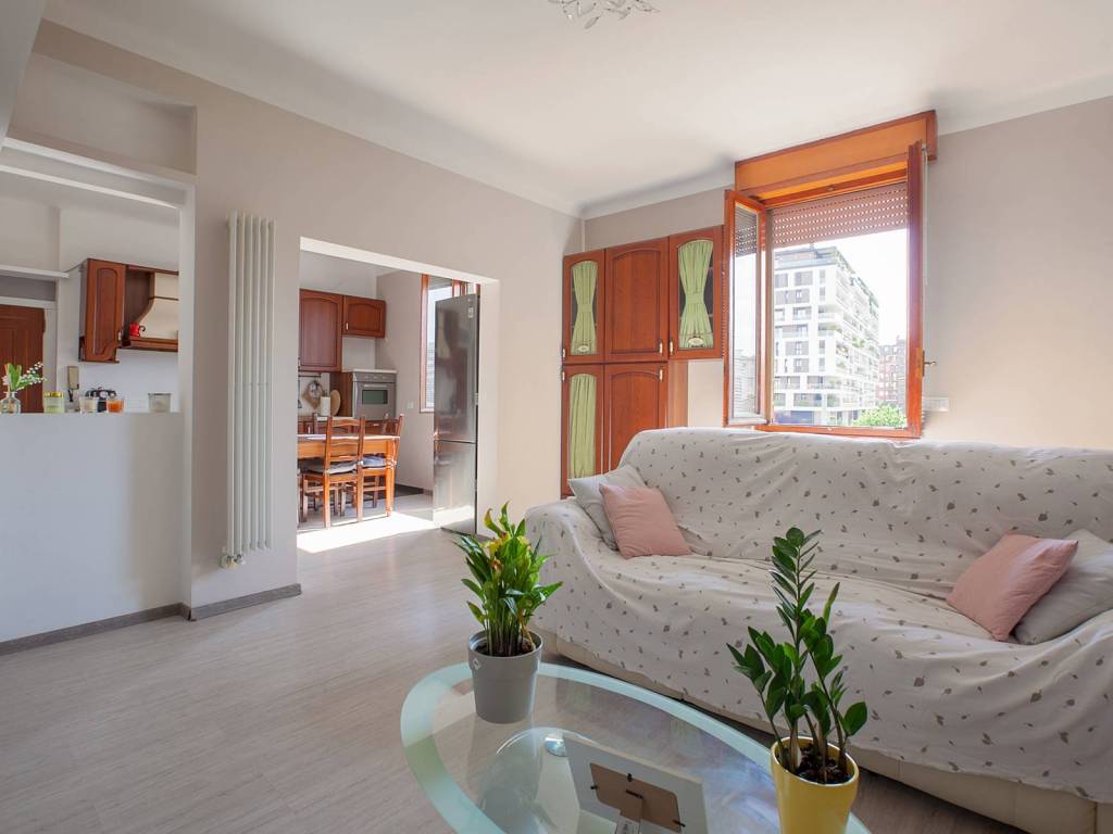 appartamento in vendita a Milano in zona Maggiolina