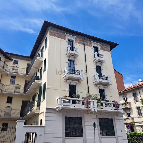appartamento in vendita a Milano in zona Dergano