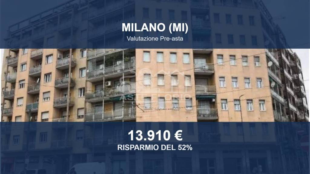 locale commerciale in vendita a Milano in zona Barona
