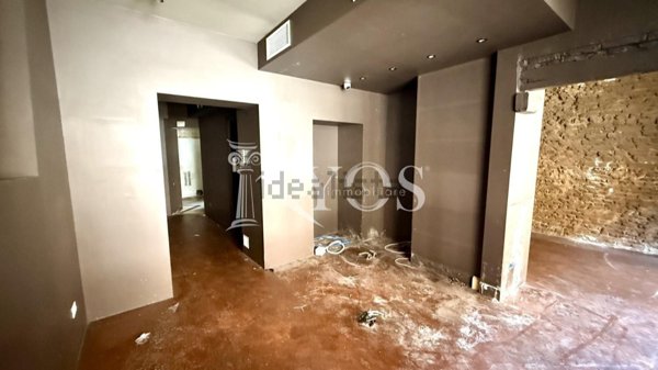 negozio in vendita a Milano in zona Sempione