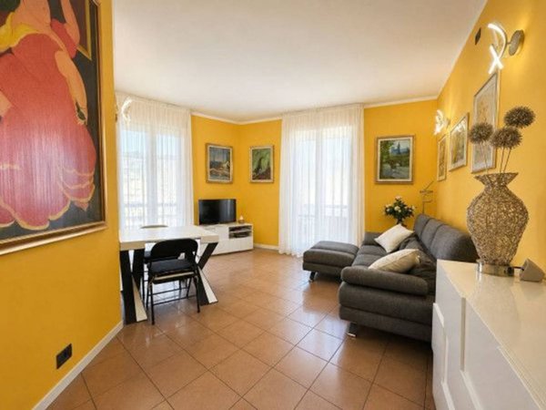 appartamento in vendita a Milano in zona Quarto Oggiaro