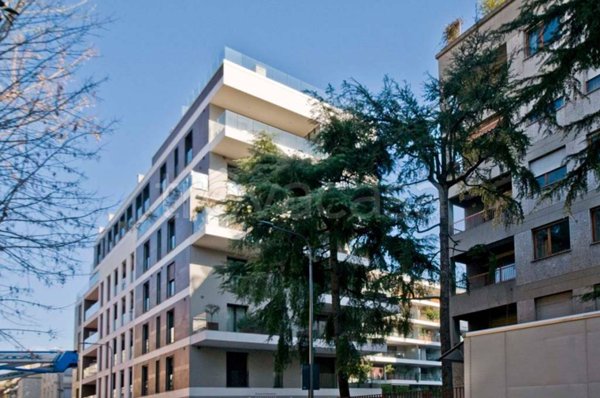 appartamento in vendita a Milano in zona Sempione