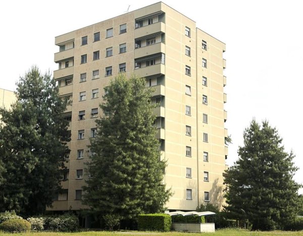 appartamento in vendita a Milano in zona Gallaratese
