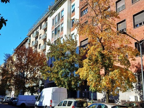 appartamento in vendita a Milano in zona Porta Vittoria