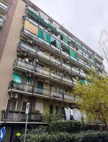 appartamento in vendita a Milano in zona Dergano