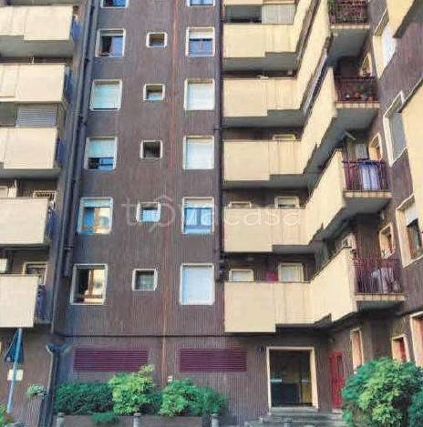 appartamento in vendita a Milano in zona Prato Centenaro