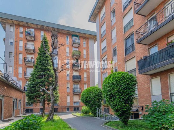 appartamento in vendita a Milano in zona Dergano