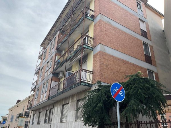 appartamento in vendita a Milano in zona Molino Dorino
