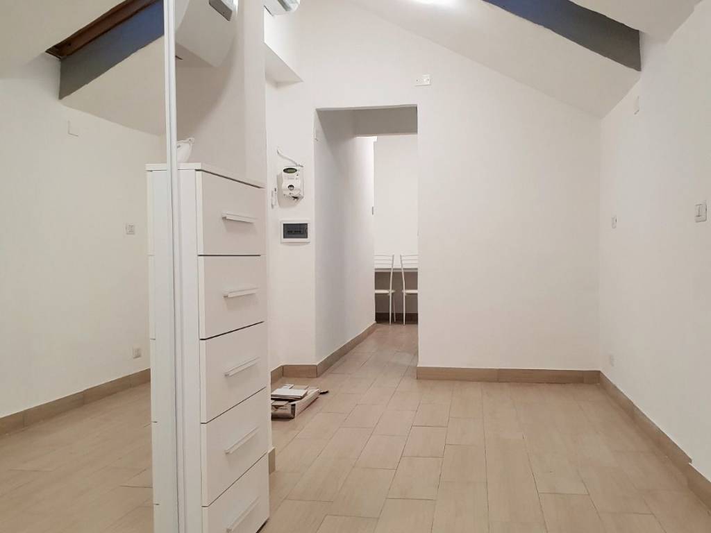 appartamento in vendita a Milano in zona Gorla