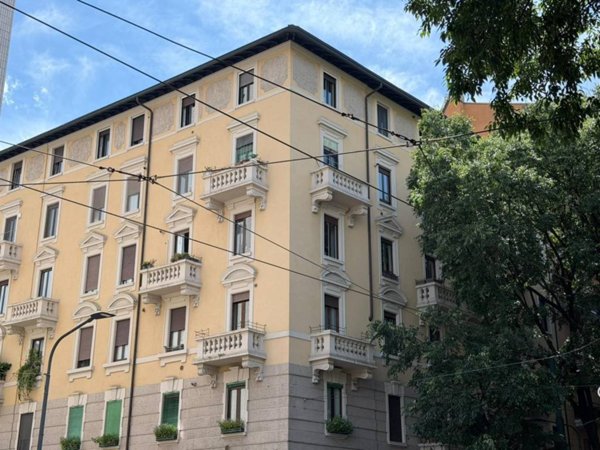 appartamento in vendita a Milano in zona Città Studi