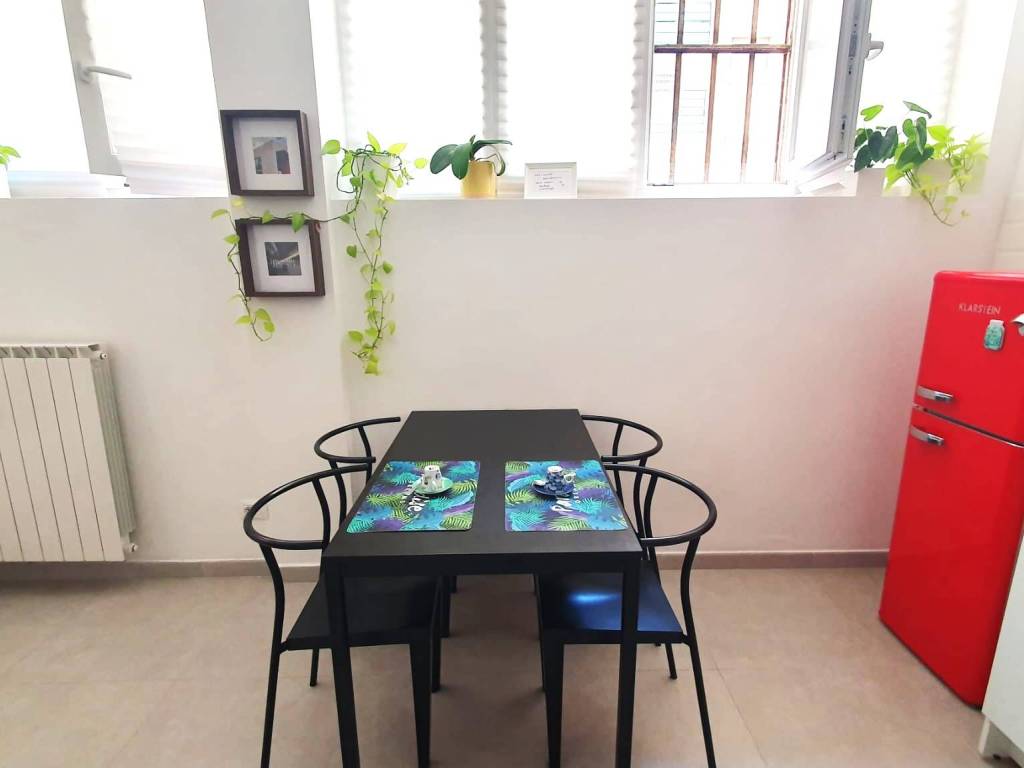 appartamento in vendita a Milano in zona Famagosta