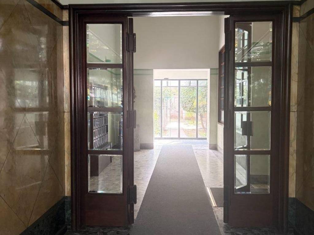 appartamento in vendita a Milano in zona Porta Romana