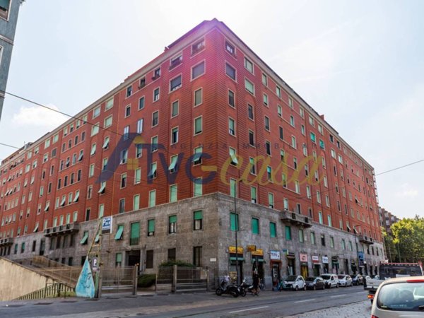 ufficio in vendita a Milano in zona Centro Direzionale